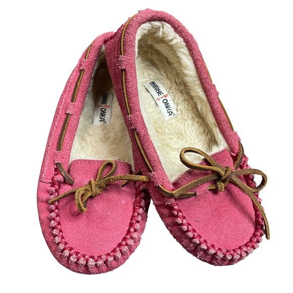 Minnetonka Cassie Moc Slippers Girls Size‎ 1 Pink Suede Leather Faux Fur Lining - Picture 1 of 9